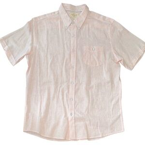 Men's Light Pink Button-Up Shirt. This is LIKE NEW CONDITION ‼️‼️‼️